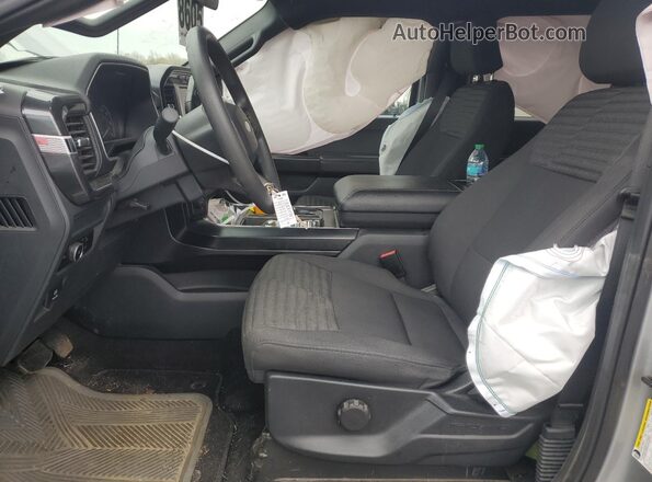 1FTEW1EP2PKG15146 2023 FORD F150 Серебряный Вид салона спереди