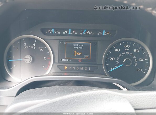 1FTEW1EP3GFD39987 2016 FORD F150 Silver Widok tylnych siedzeń