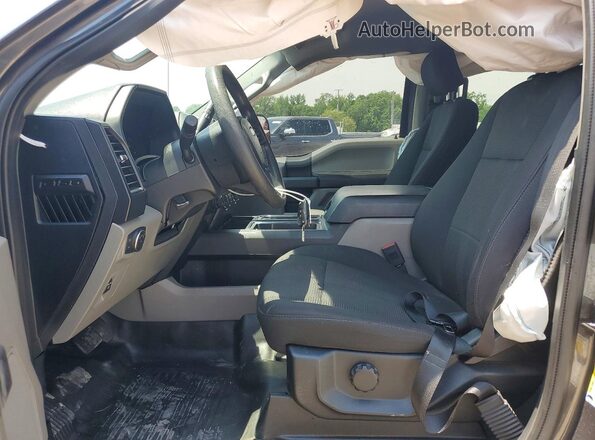 1FTEW1EP6LFC56225 2020 FORD F150 Gray Widok wnętrza z przodu