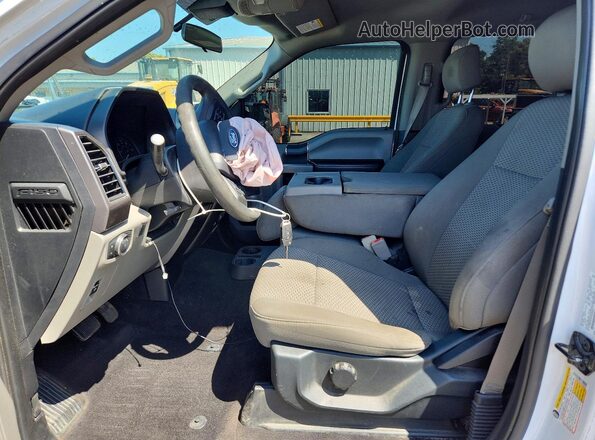 1FTEW1EP7KFD39290 2019 FORD F150 White 