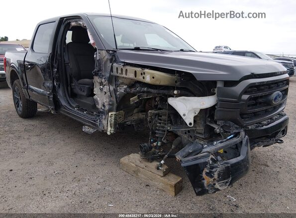 1FTEW1EP7PKD50191 2023 FORD F150 Black Widok z przodu