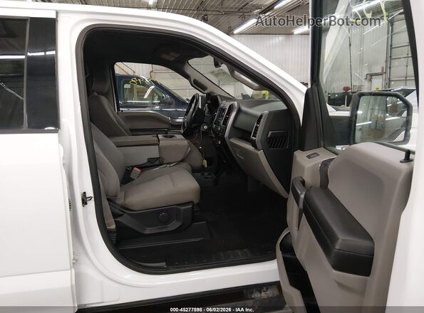 1FTEW1EPXJKF04481 2018 FORD F150 White Widok wnętrza z przodu