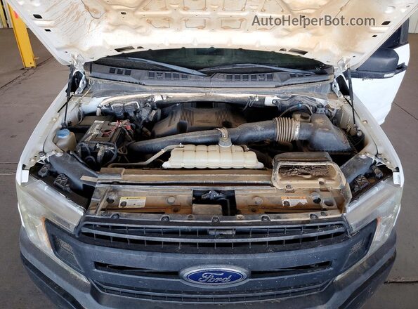 1FTEW1P47KKE85652 2019 FORD F150 White Вид задньої частини салону