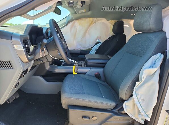 1FTEW3LP0RFA57324 2024 FORD F150 White Вид салону спереду