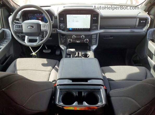 1FTEW3LP4TKD76174 2026 FORD F150 Красный Вид панели приборов