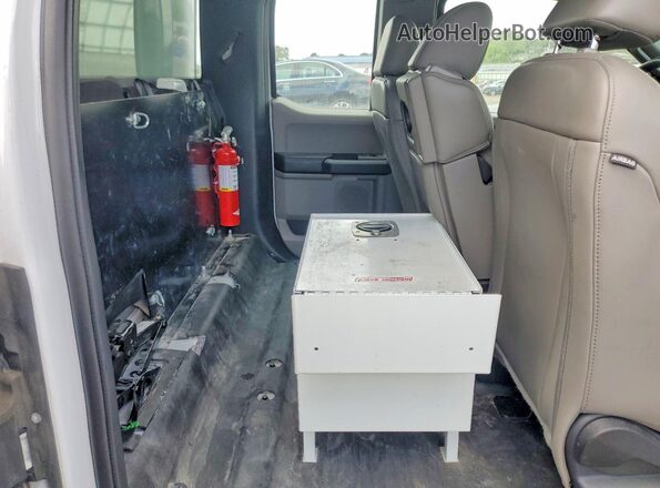 1FTEX1CB0KKE70654 2019 FORD F150 White Вид задніх сидінь
