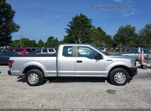 1FTEX1CB1JFC76352 2018 FORD F150 Silver უკანა სალონის ხედი