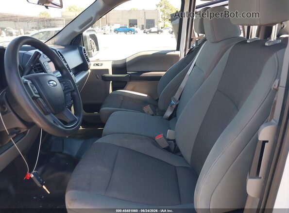 1FTEX1CB2KKD34090 2019 FORD F150 Белый Вид салона спереди