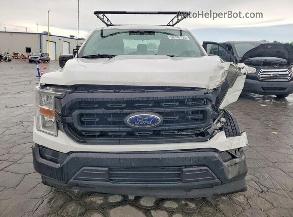 1FTEX1CB3NKE60172 2022 FORD F150 White Widok z przodu