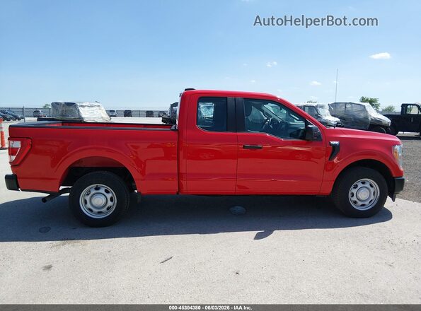 1FTEX1CB7MKE08414 2021 FORD F150 Красный Вид задних сидений