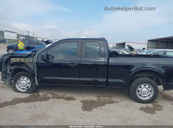 1FTEX1CB8NKD52372 2022 FORD F150 Черный Панорамный вид салона 360°