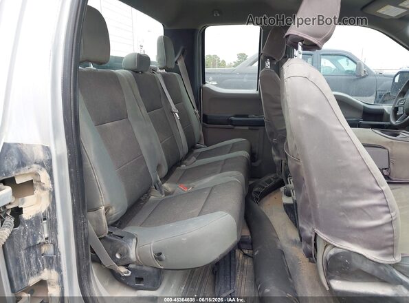1FTEX1CBXKKD32989 2019 FORD F150 White 
