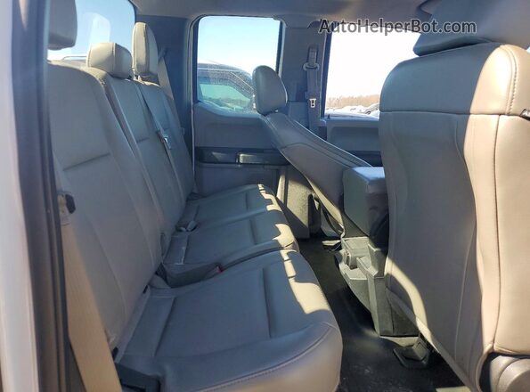 1FTEX1CF8GFC61049 2016 FORD F150 White უკანა სავარძლების ხედი