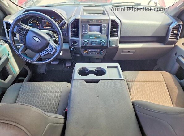 1FTEX1CF9HKE56733 2017 FORD F150 Red Вид панелі приладів