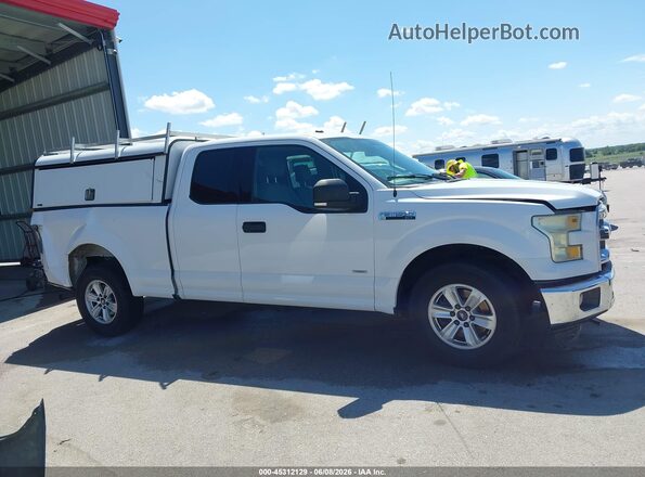 1FTEX1CP2GKD60479 2016 FORD F150 White Rear interior view