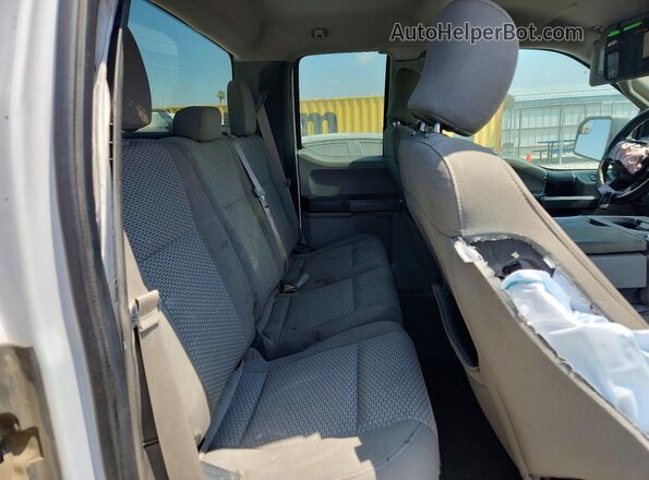 1FTEX1CP2HKD83066 2017 FORD F150 White Вид щитка приладів