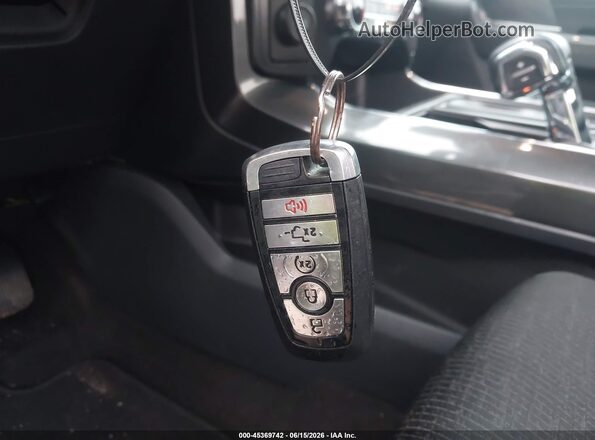 1FTEX1CP2NKD74430 2022 FORD F150 Черный Вид панели приборов