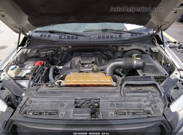1FTEX1CP5GKD70620 2016 FORD F150 Silver Вид ззаду