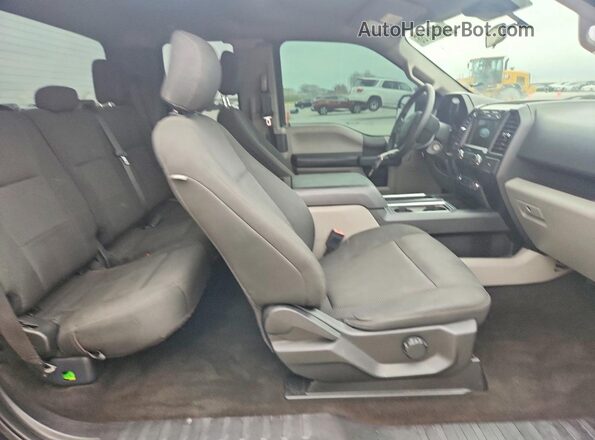 1FTEX1CP6KKC81910 2019 FORD F150 Black Vista de los asientos traseros