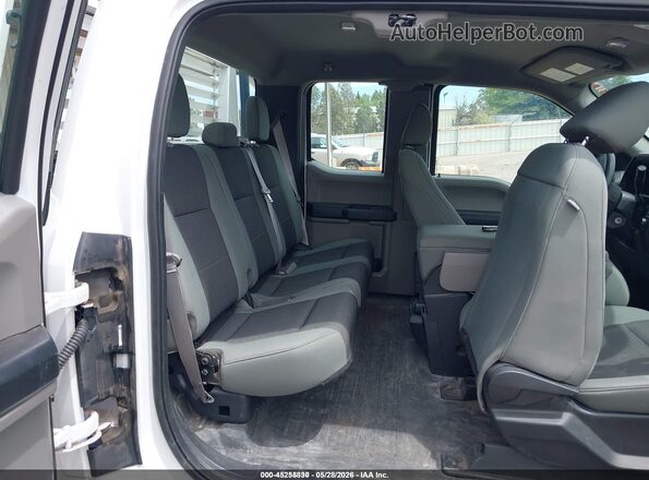 1FTEX1E56JKE67649 2018 FORD F150 White Vista de la etiqueta del VIN