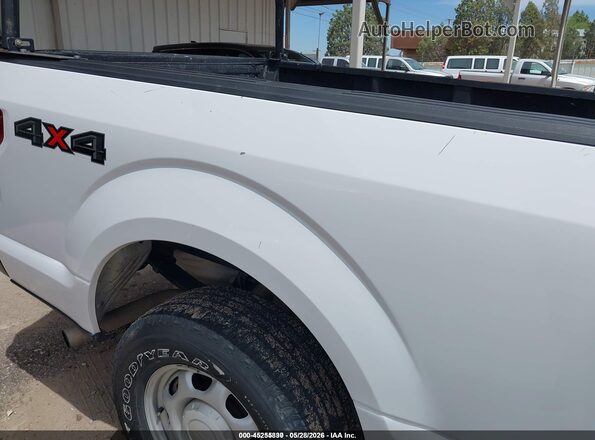 1FTEX1E56JKE67649 2018 FORD F150 White Vista del cuadro de instrumentos