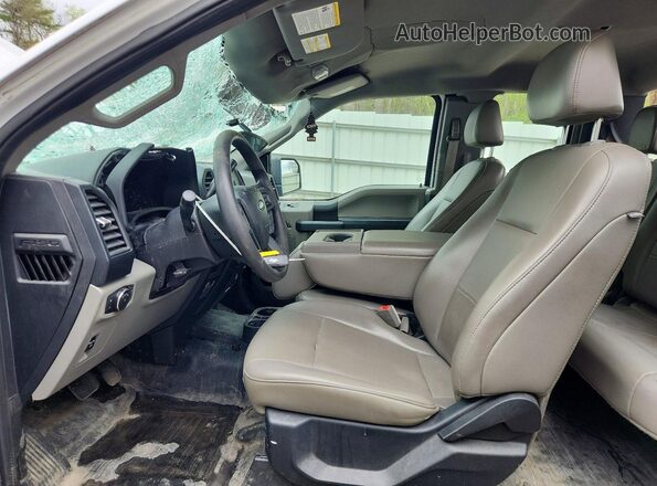 1FTEX1E57JKC97639 2018 FORD F150 White Front interior view