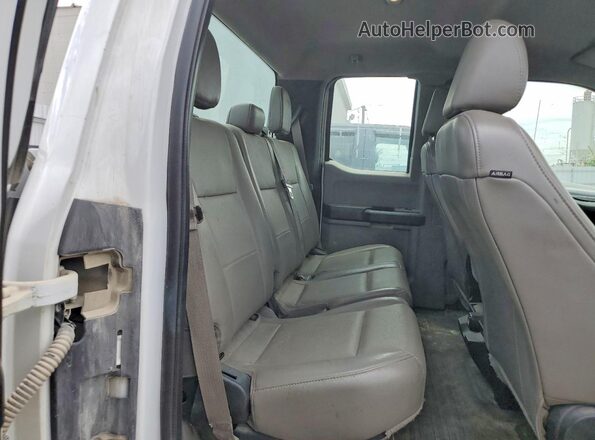 1FTEX1E89GFC00453 2016 FORD F150 White Вид задніх сидінь