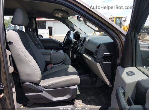 1FTEX1E8XHFA15393 2017 FORD F150 Brown Front interior view