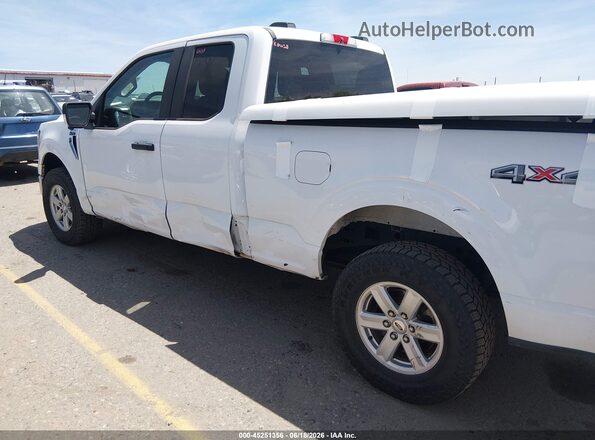 1FTEX1EB7PKD25177 2023 FORD F150 White Դիմացի տեսք