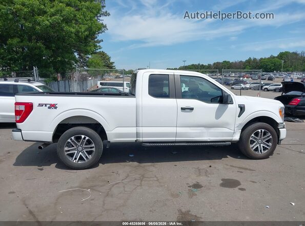 1FTEX1EP0NKD72088 2022 FORD F150 White Rear interior view