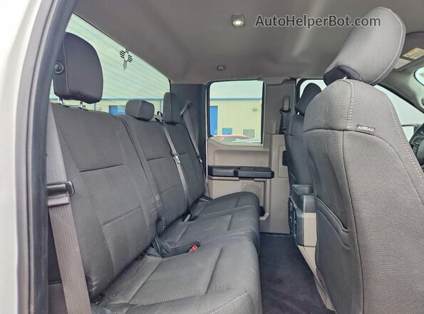 1FTEX1EP6HKC11622 2017 FORD F150 White Rear seats view
