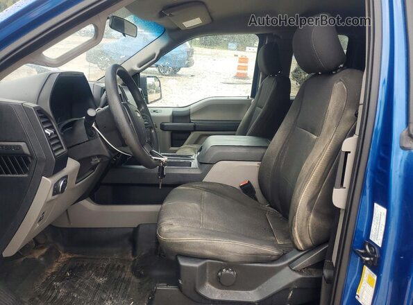 1FTEX1EP6JKE74313 2018 FORD F150 Blue Widok wnętrza z przodu