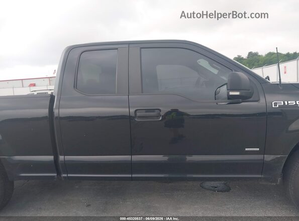 1FTEX1EP8HFB88109 2017 FORD F150 Black Вид задньої частини салону