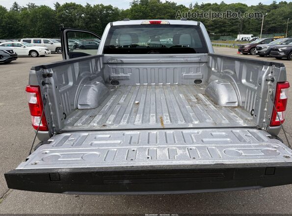 1FTEX1EPXNFA18152 2022 FORD F150 Silver Rear interior view
