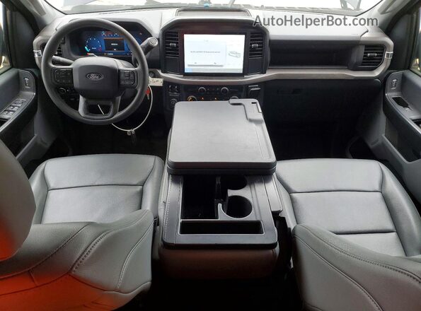 1FTEX1K88SKE35608 2025 FORD F150 Синий Вид панели приборов