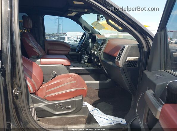1FTFW1E15JFD52053 2018 FORD F150 Black Вид салону спереду