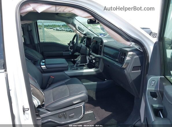 1FTFW1E53NFB12962 2022 FORD F150 White Vista interior delantera