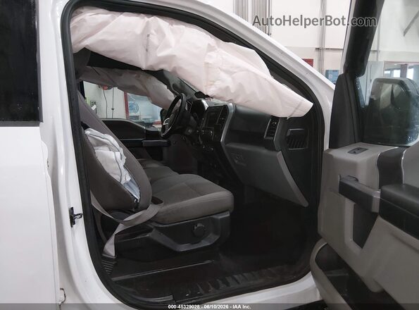 1FTFW1E57KKD39641 2019 FORD F150 White Front interior view