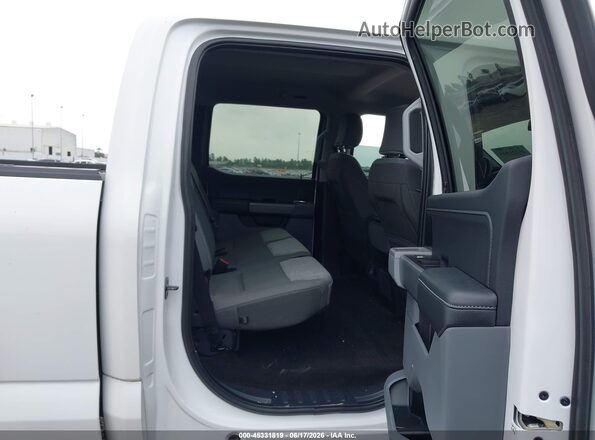 1FTFW1E80NFB78704 2022 FORD F150 White VIN կոդի պիտակի տեսք