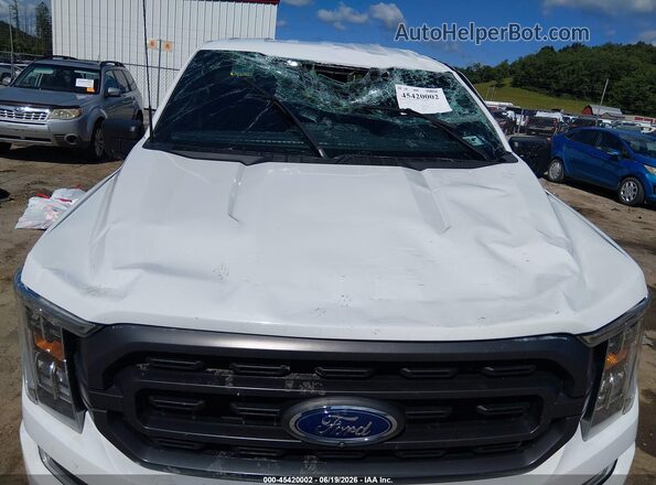 1FTFW1E89PFC16370 2023 FORD F150 White Вид спереду