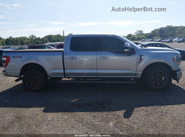 1FTFW1ED9NFB06106 2022 FORD F150 Silver Vista interior trasera