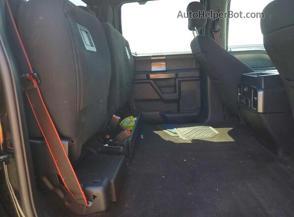 1FTFW1EF1HFC53672 2017 FORD F150 Black Widok tylnych siedzeń