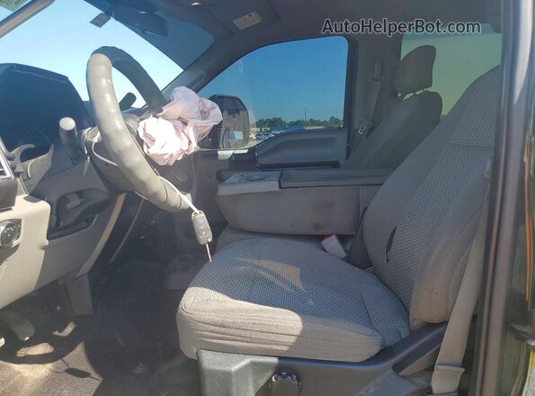 1FTFW1EF5GKD59760 2016 FORD F150 Зеленый Вид салона спереди