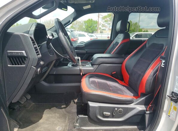 1FTFW1EG1HFC72411 2017 FORD F150 Silver Front interior view