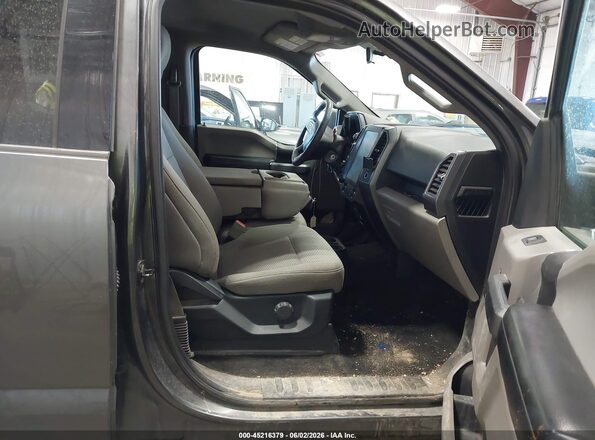 1FTFW1EG9JFD74402 2018 FORD F150 Gray Front interior view