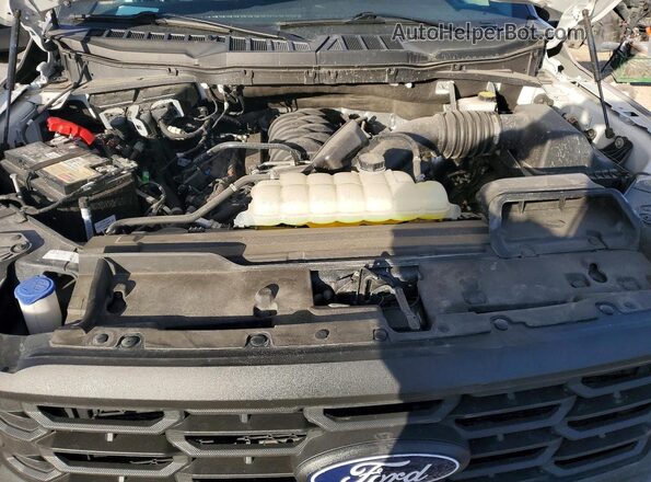 1FTFW1L59RKD95609 2024 FORD F150 Gray Vista interior trasera