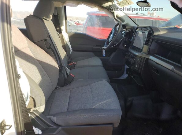 1FTFW1L59RKD95609 2024 FORD F150 Gray Vista interior delantera