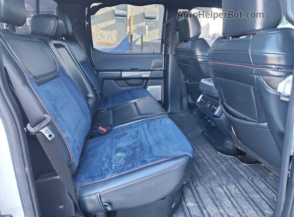 1FTFW1RG2PFA45012 2023 FORD F150 White Widok tylnych siedzeń