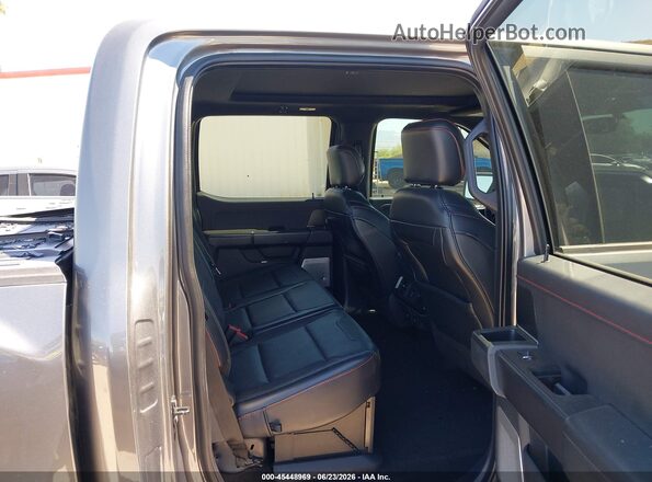 1FTFW1RG2RFB69252 2024 FORD F150 Gray VIN կոդի պիտակի տեսք