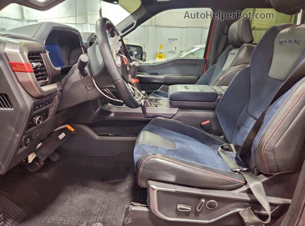 1FTFW1RG3PFC76484 2023 FORD F150 Orange Vista interior delantera